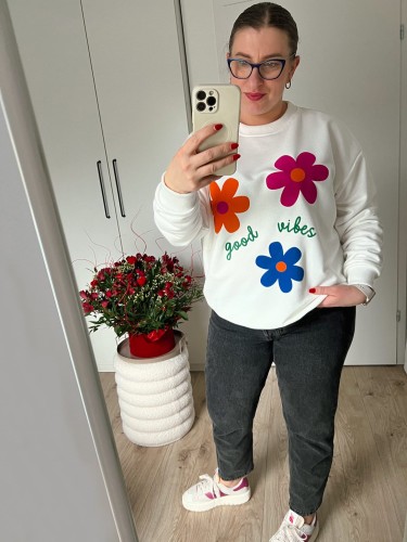 Bluza damska oversize w kolorowe kwiaty Minimiki